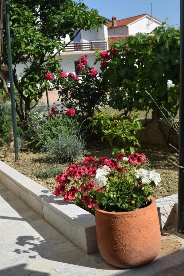 Banjol Apartments With A Parking Space Rab - 12383 מראה חיצוני תמונה
